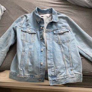 Calvin Klein men’s Jean jacket (large)